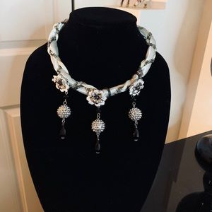 Unique vintage necklace🖤🤍